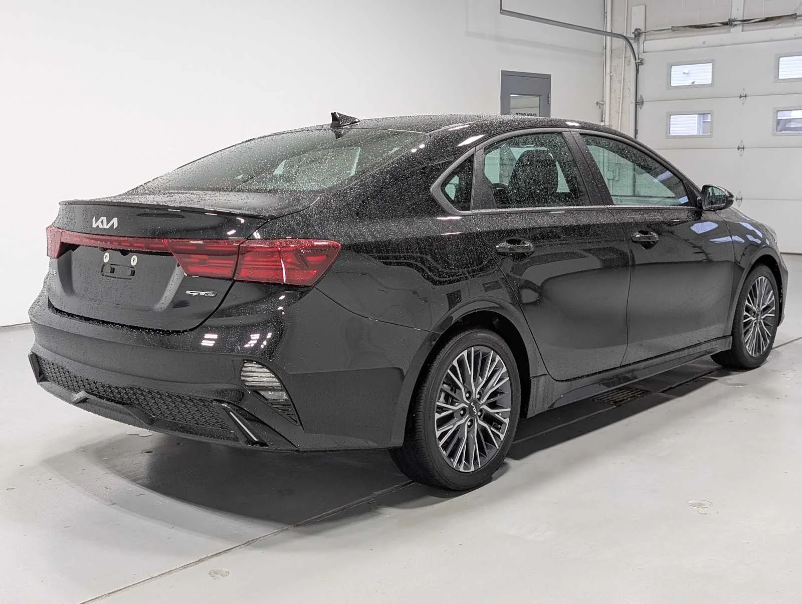 Used 2023 Aurora Black Kia GT-Line image 8