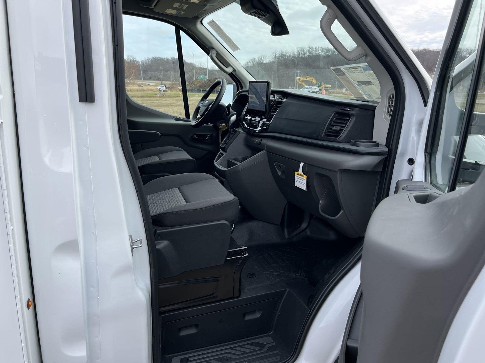 Used 2024 Oxford White Ford T350 AWD SRW image 12