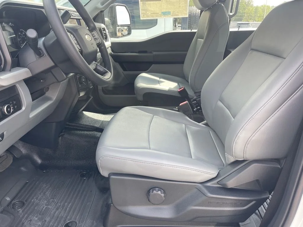 2026 Ford F-350 Super Duty XL - Photo 7