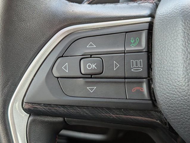 Used 2022 White Jeep Trailhawk image 25
