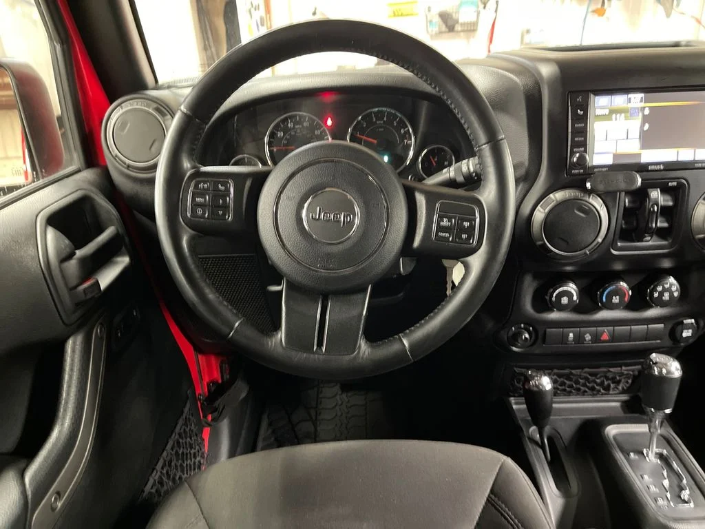 Used 2018 Red Jeep Unlimited Sport image 17