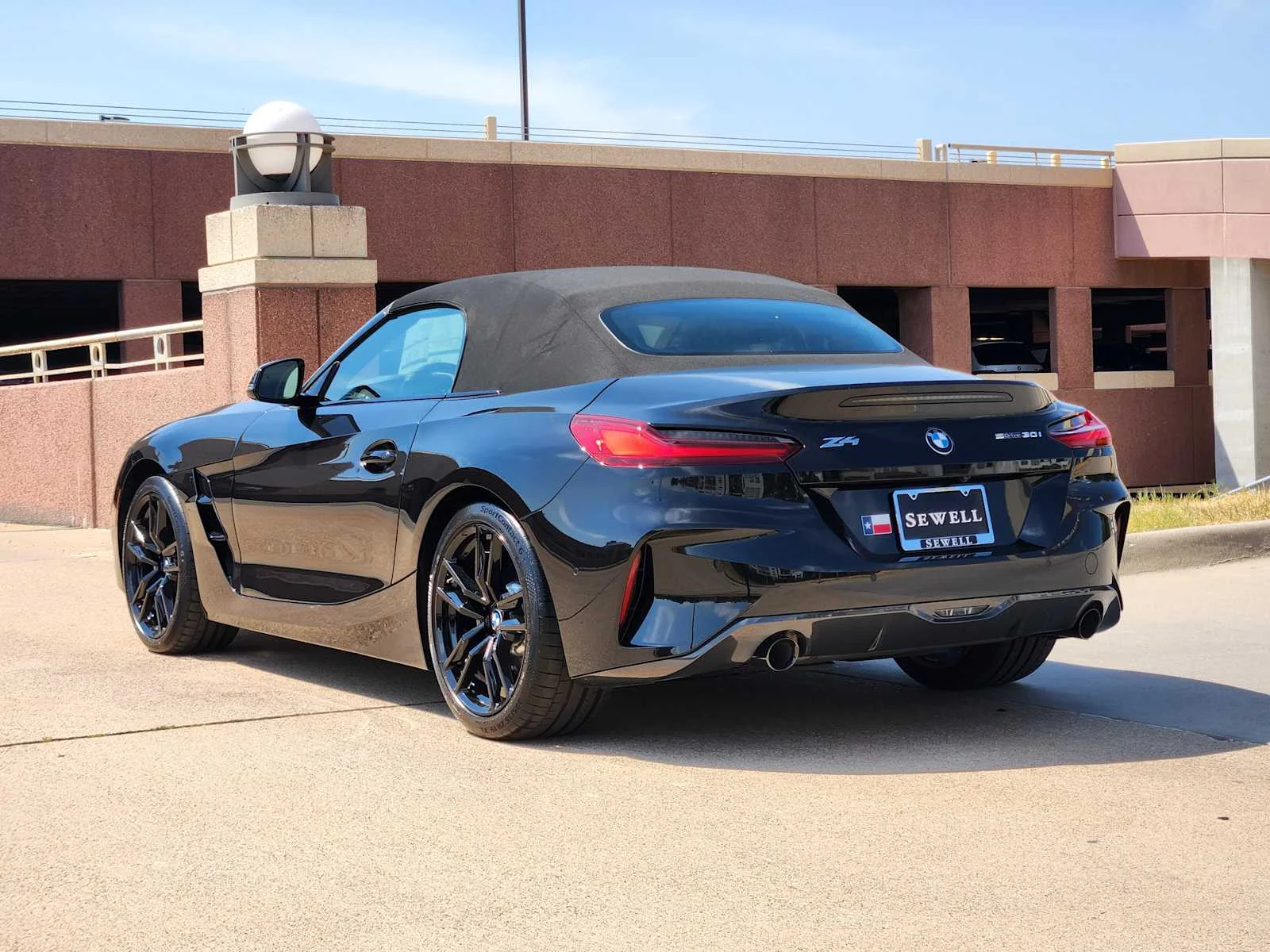 2026 BMW Z4 30i - Photo 3