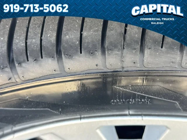 Used 2020 White Ford XL image 16
