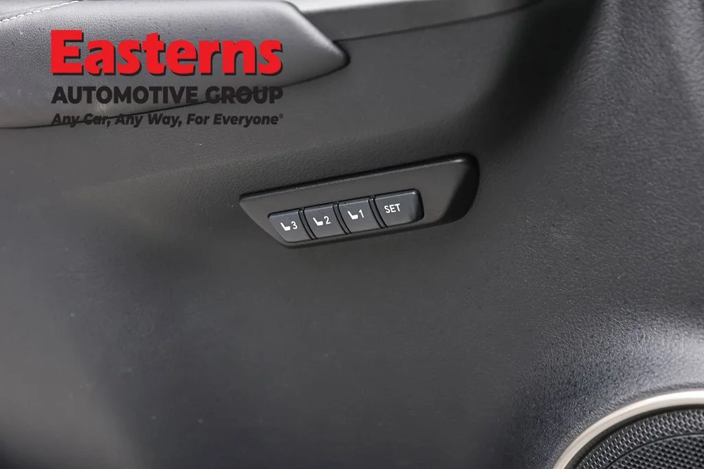 Used 2019 White Lexus 300 Base image 22
