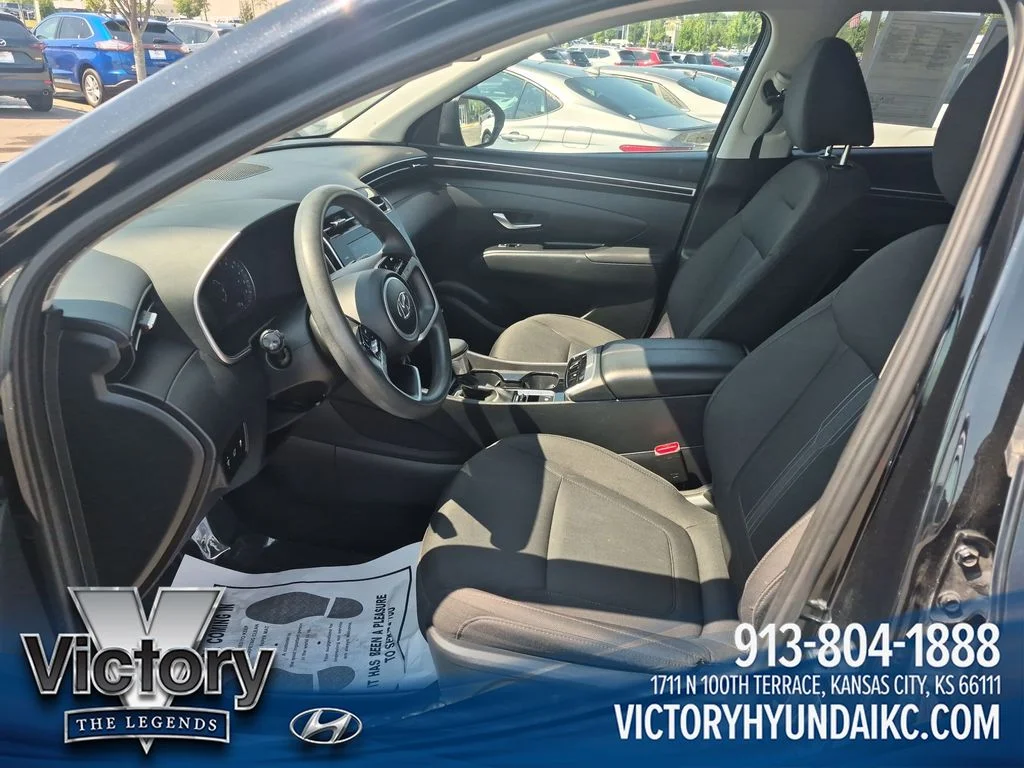 Used 2024 Black Hyundai SEL image 9