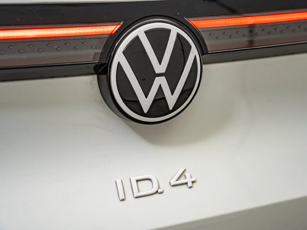 Used 2023 Pure White Volkswagen Standard image 16