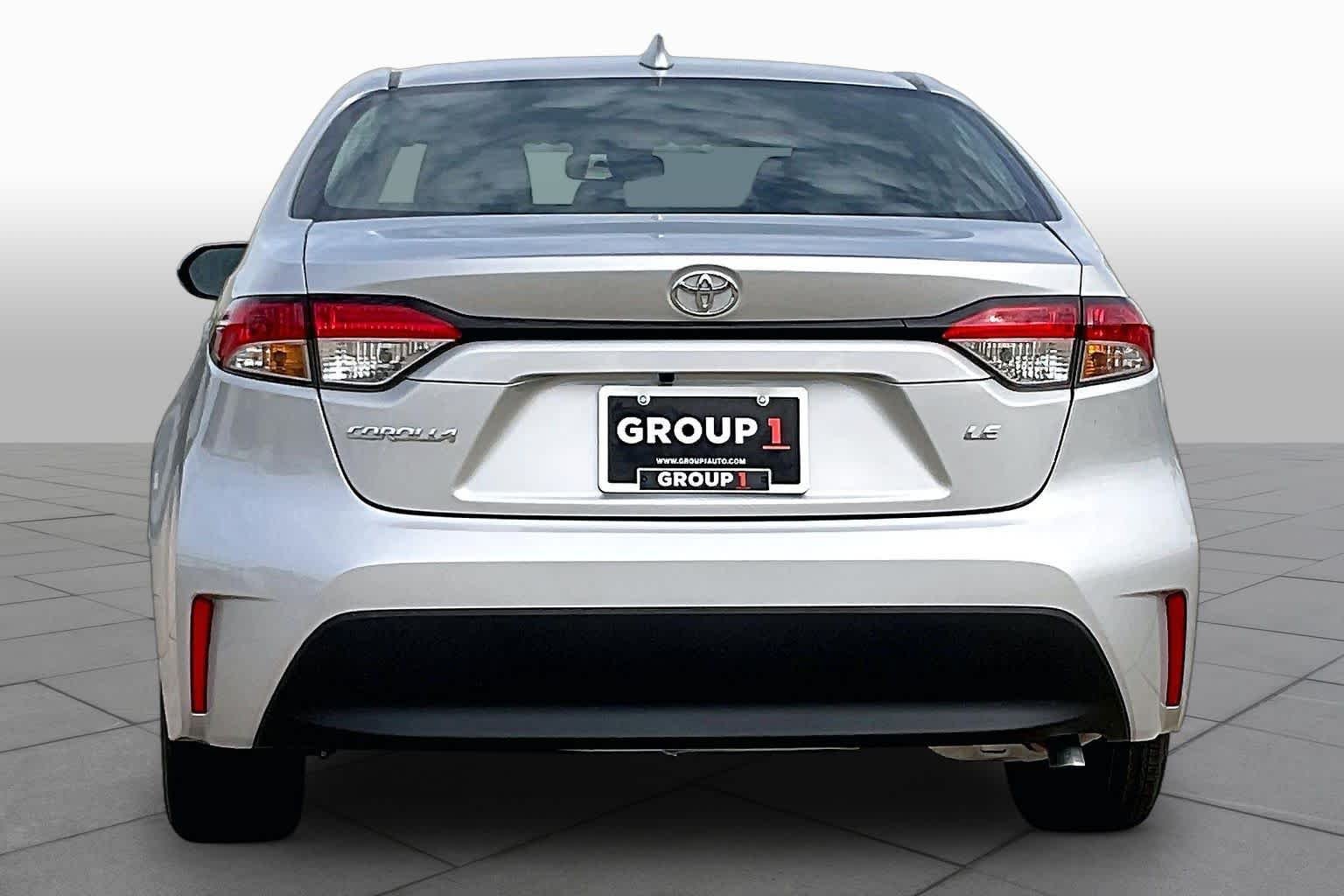 New 2026 Classic Silver Metallic Toyota LE image 4