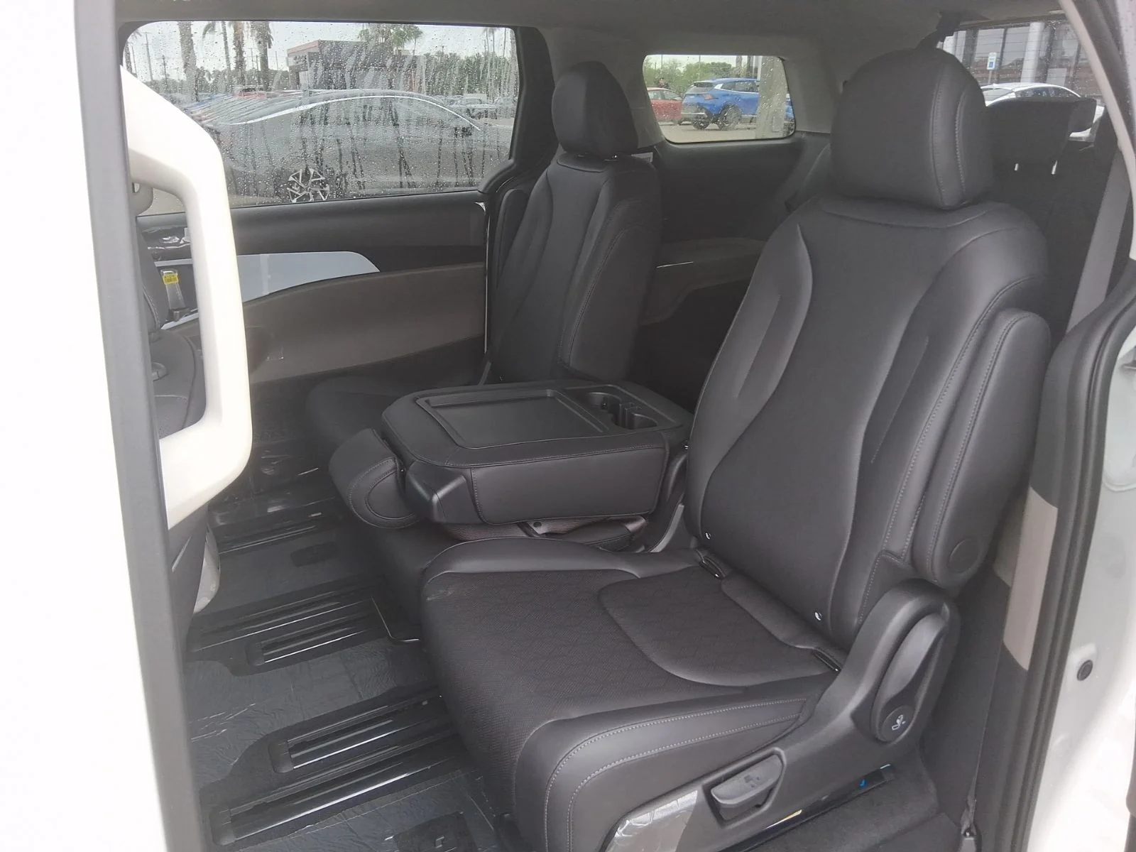 New 2026 White Kia LXS image 17