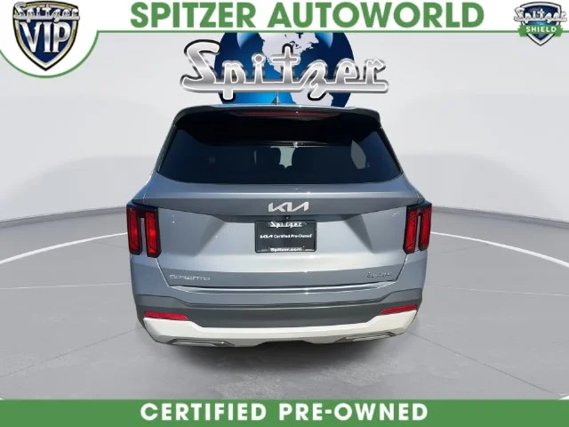 Used 2024 Silver Kia LX image 13