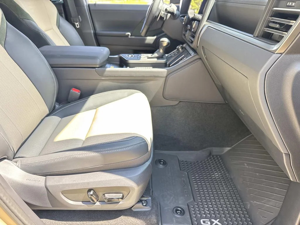 Used 2026 Black Lexus 550 Overtrail image 8