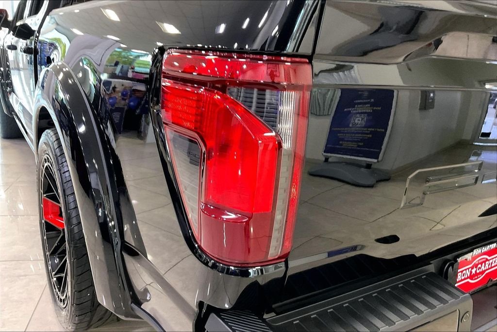 2025 Ford F-150 XLT - Photo 12