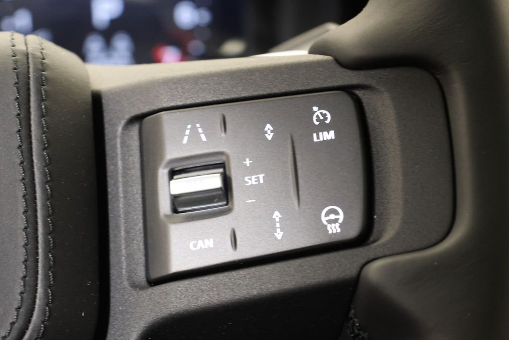 New 2026 Carpathian Grey LAND ROVER V8 image 17