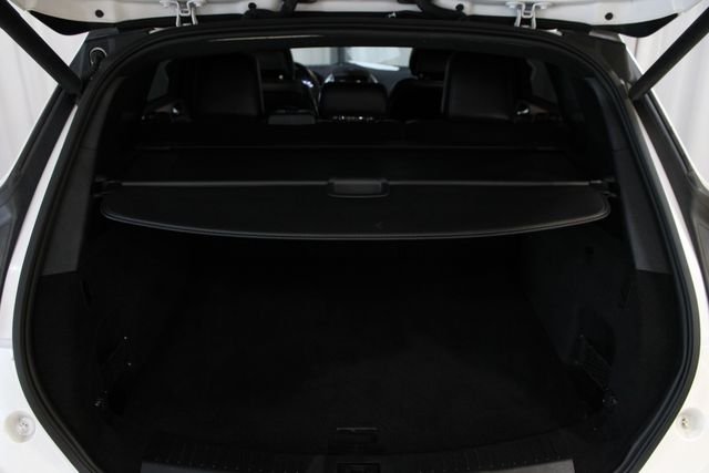 Used 2019 White Lincoln Reserve image 34