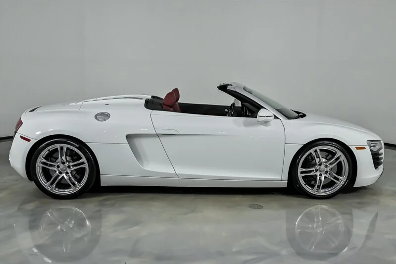 Used 2011 Ibis White Audi 4.2 quattro Spyder image 9