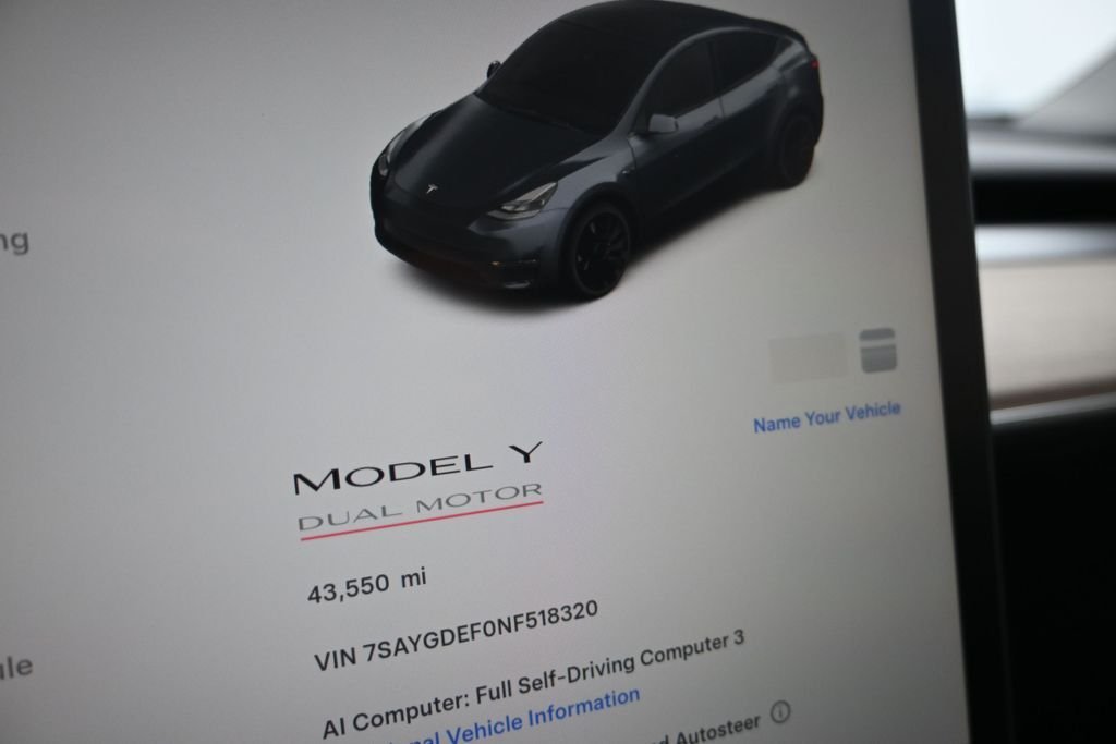 Used 2022 Midnight Silver Metallic Tesla Performance image 15
