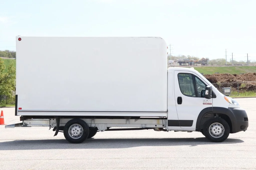 Used 2022 Bright White Clearcoat Ram BOX image 9