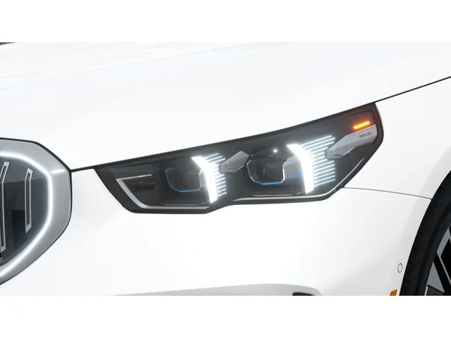 New 2027 Mineral White Metallic BMW 530i xDrive image 6