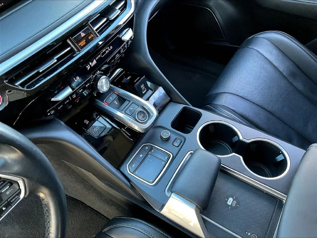 Used 2023 Majestic Black Pearl Acura Technology image 20