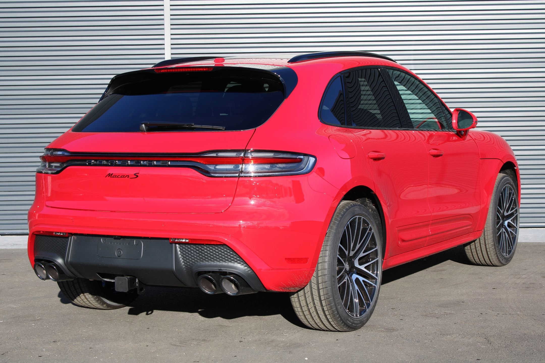 2026 Porsche Macan S - Photo 9