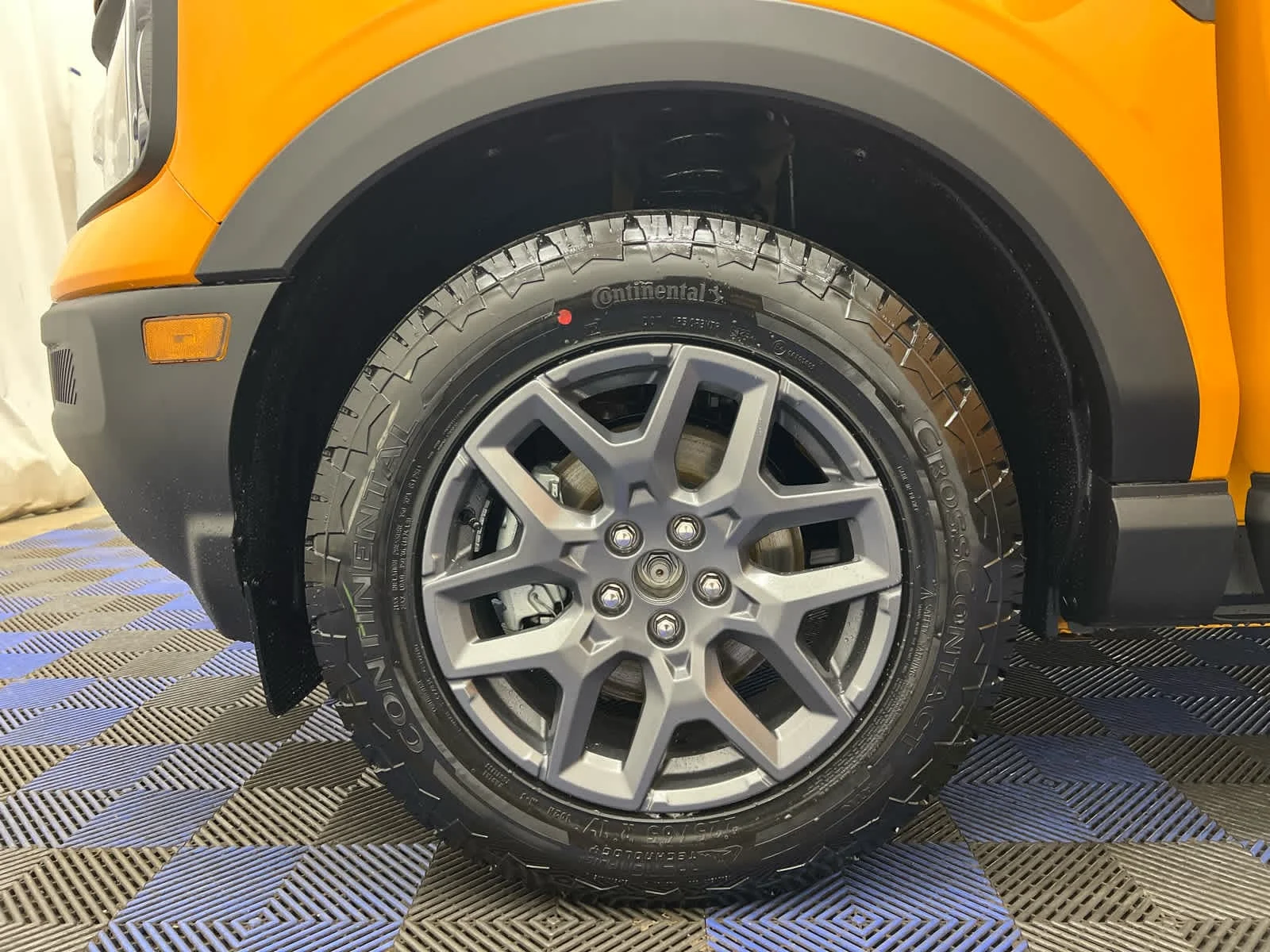 New 2026 Orange Fury Metallic Tri-Coat Ford Big Bend image 8