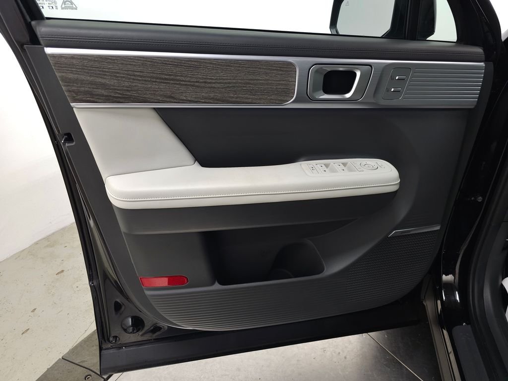 2026 Hyundai Santa Fe Limited - Photo 16