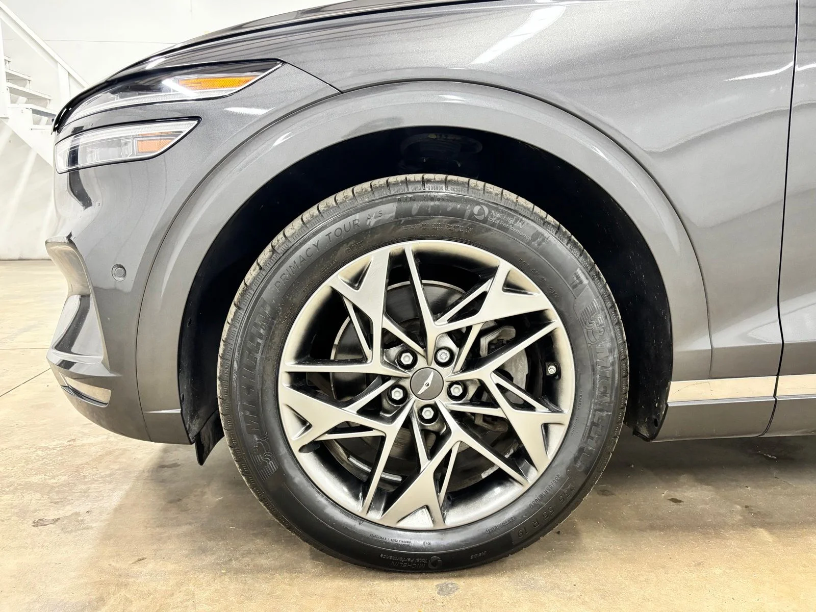 Used 2022 Gray Genesis 2.5T image 10
