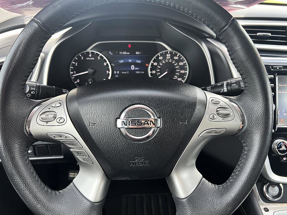 Used 2017 Arctic Blue Metallic Nissan Platinum image 23