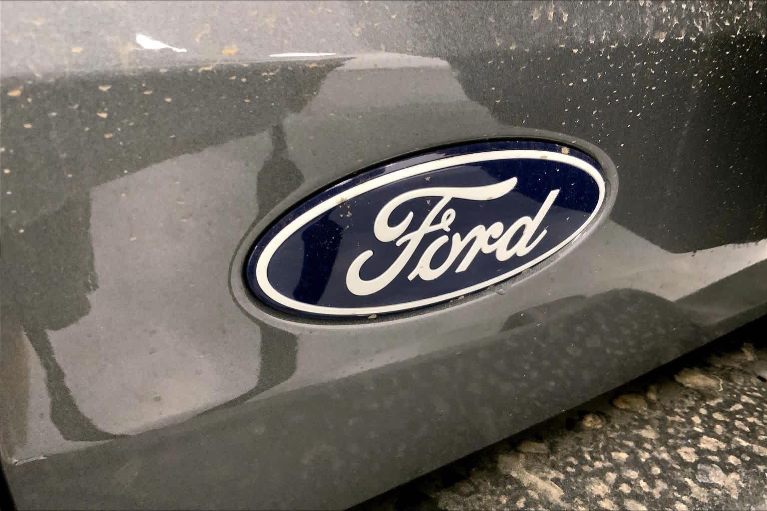 New 2026 Carbonized Gray Metallic Ford Big Bend® image 12