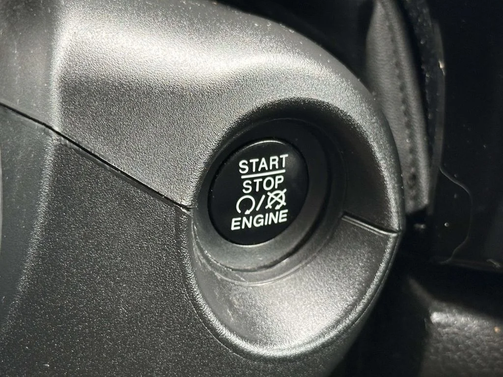 Used 2016 Black FIAT Easy image 4