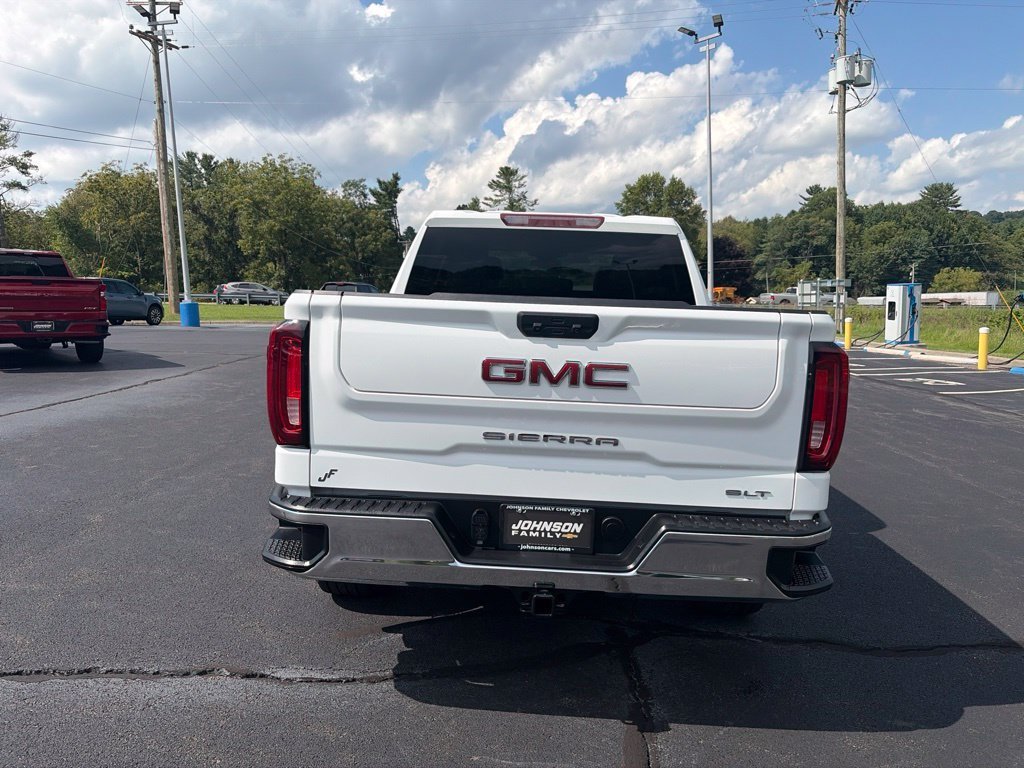Used 2025 Summit White GMC SLT image 10