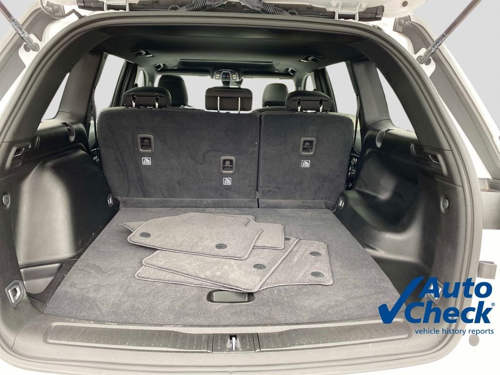 Used 2025 White Jeep Laredo X image 8