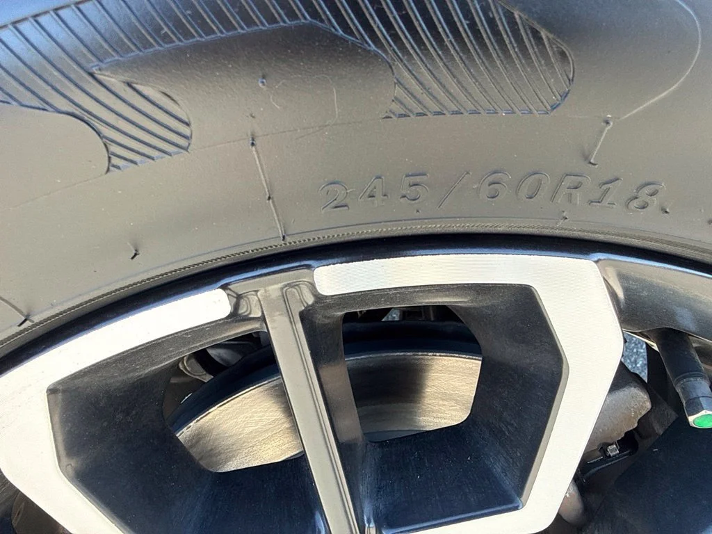 Used 2022 Gray Hyundai SEL image 30