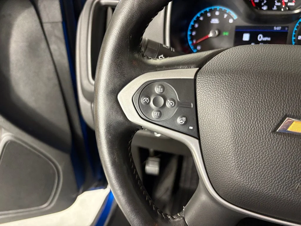 Used 2022 Blue Chevrolet ZR2 image 19