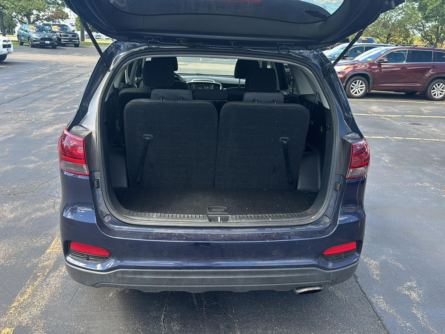 Used 2019 Imperial Blue Kia S V6 image 20