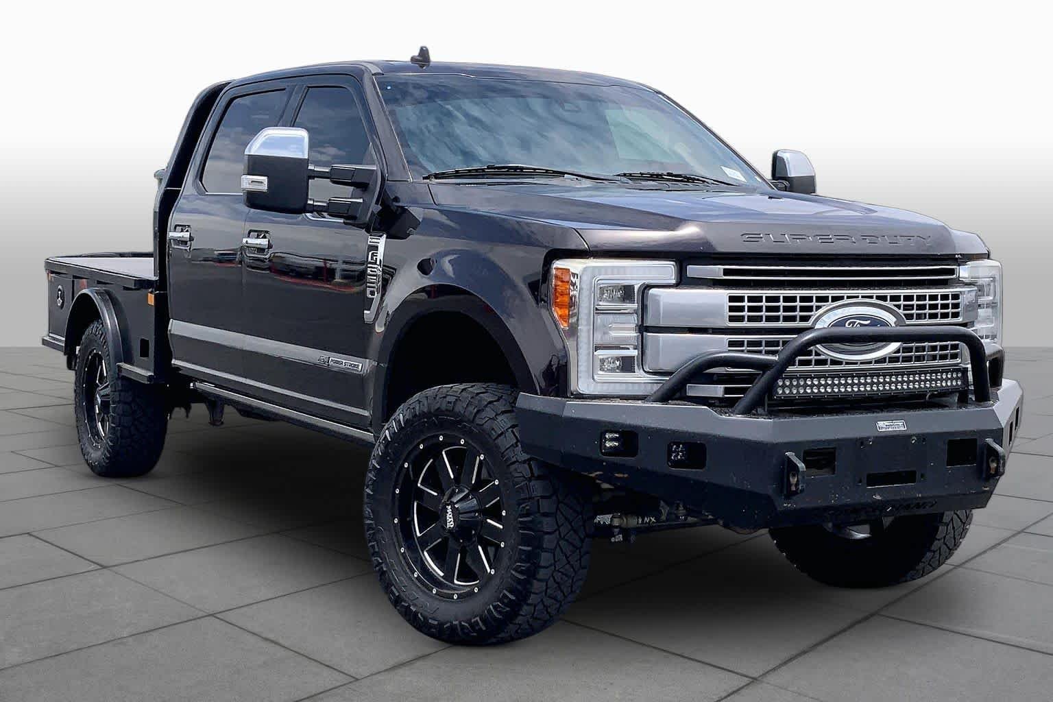 Used 2019 Magma Red Metallic Ford Platinum image 3
