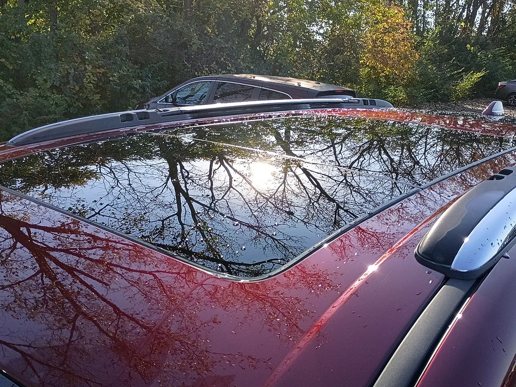 Used 2020 Velvet Red Pearl Coat Chrysler Limited image 38