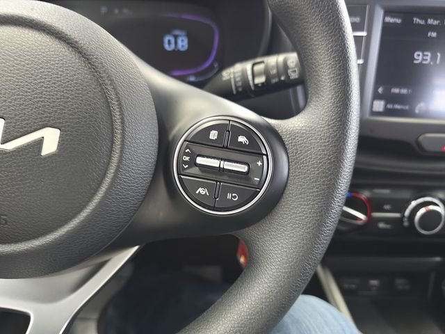 Used 2025  Kia LX image 18