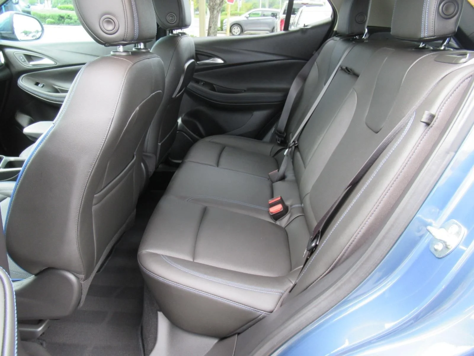 Used 2025 Blue Buick Sport Touring image 37