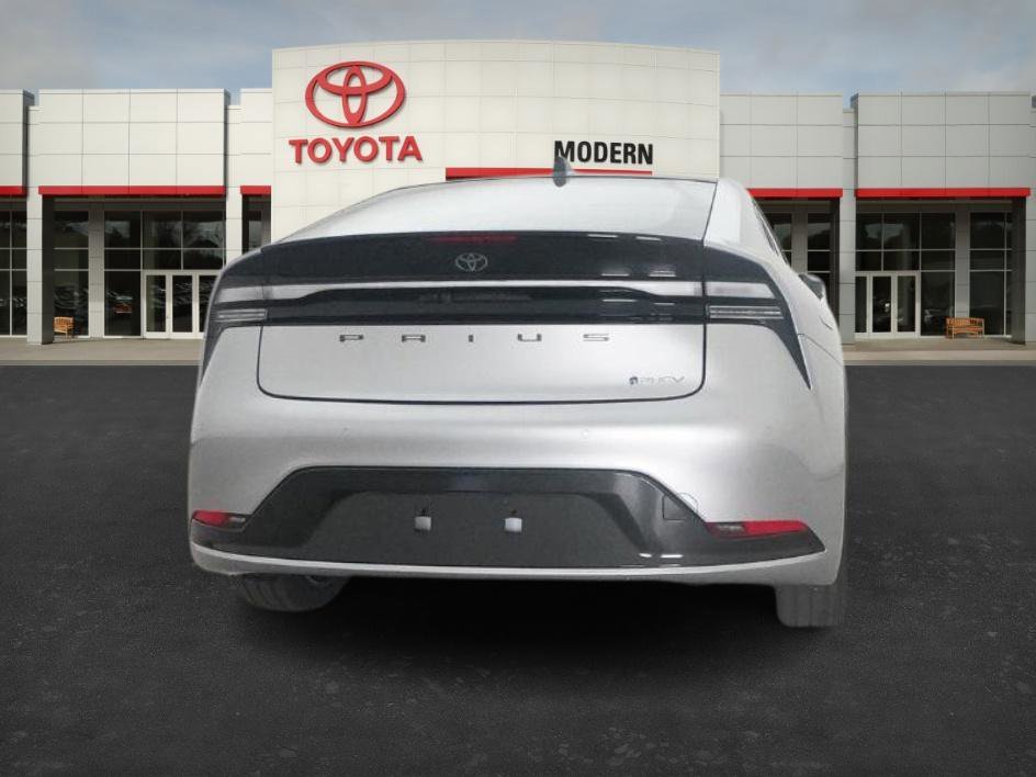 New 2026 Cutting Edge Toyota XSE Premium image 17