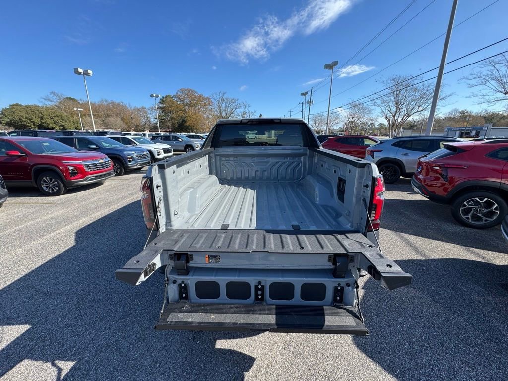 2026 Chevrolet Silverado EV LT - Photo 8