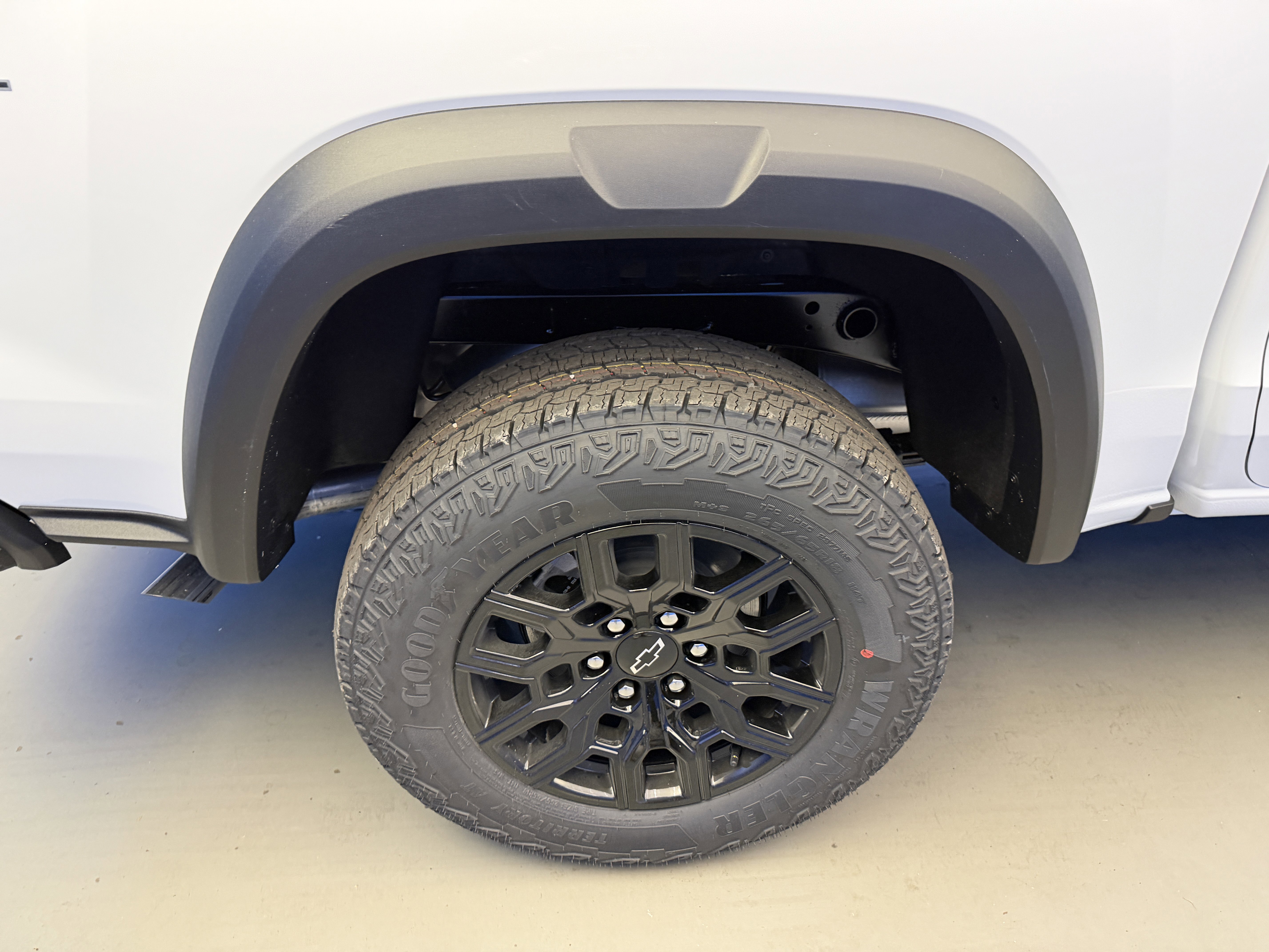 2026 Chevrolet Colorado Trail Boss - Photo 8