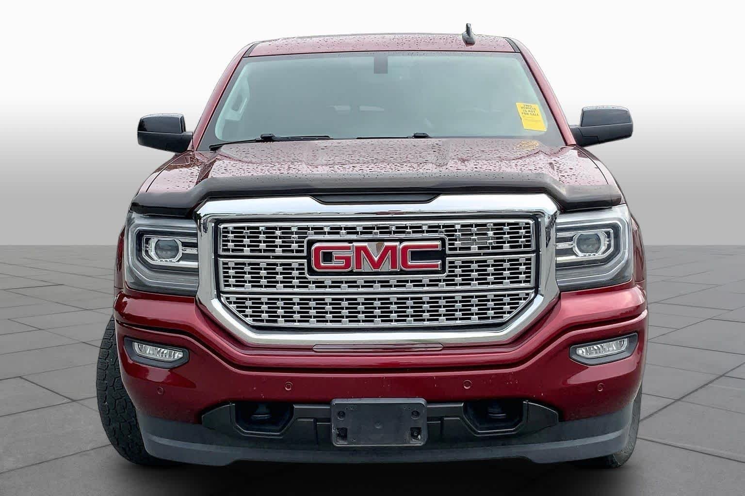 Used 2017 Crimson Red Tintcoat GMC SLT image 4