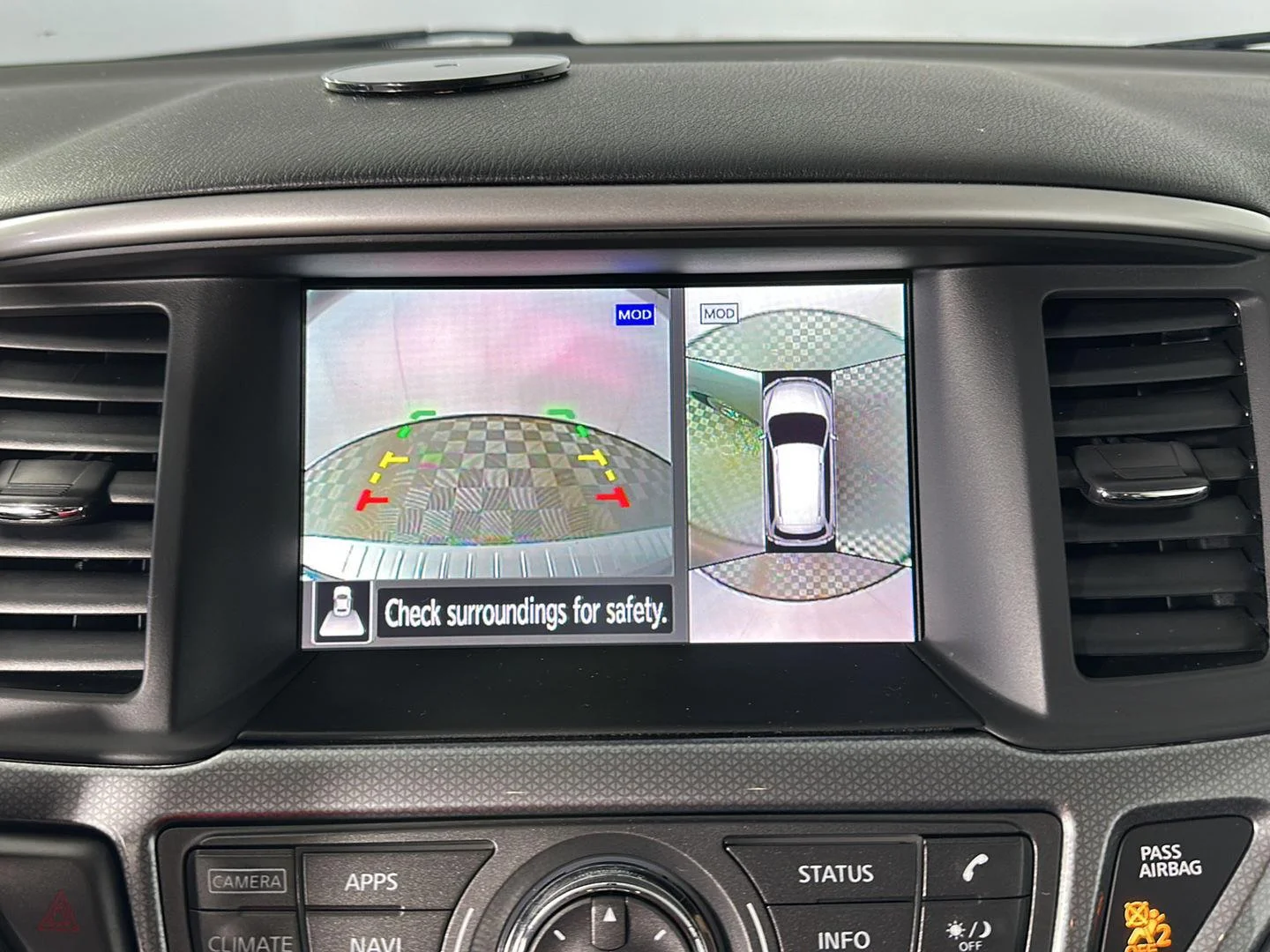 Used 2020 Gun Metallic Nissan SL image 17