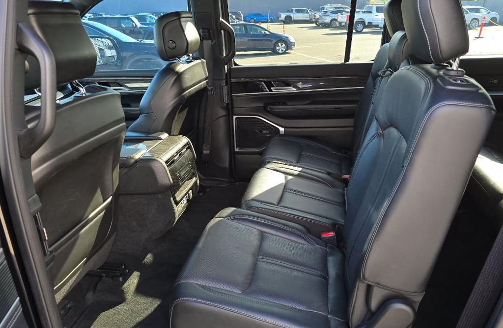 Used 2022 Black Jeep Series III image 11