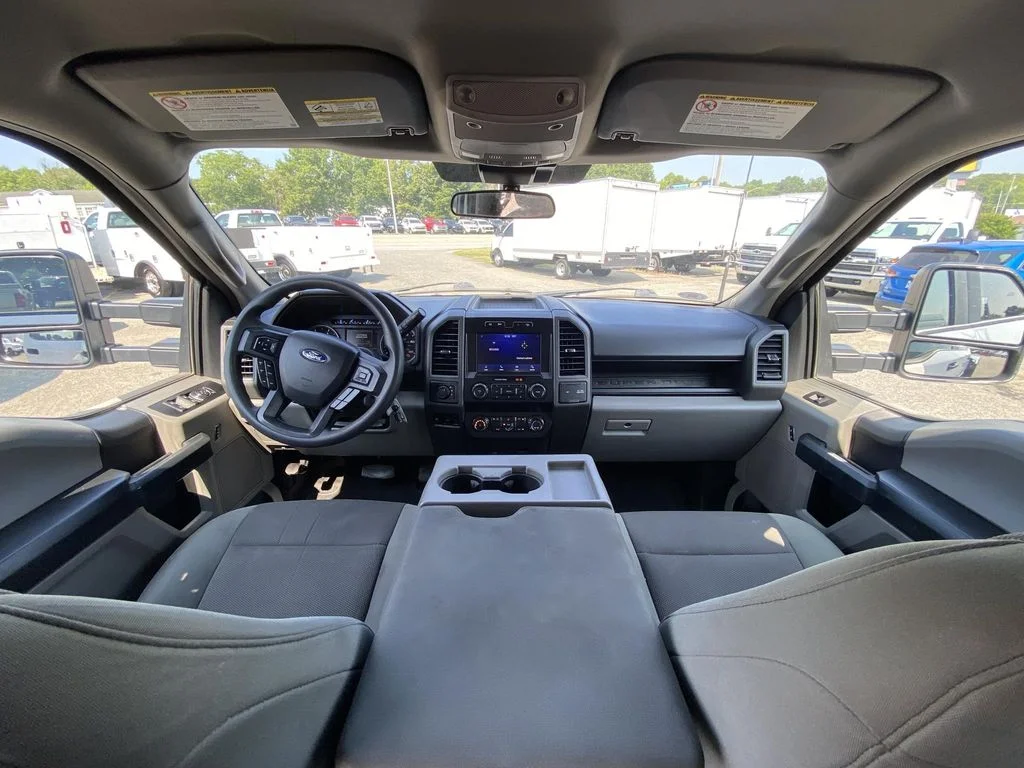 Used 2022 White Ford XL image 12