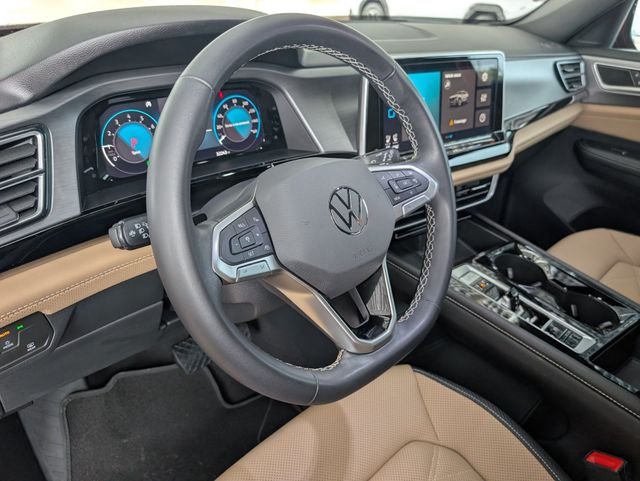 Used 2024 Blue Volkswagen 2.0T SE w/Technology image 9
