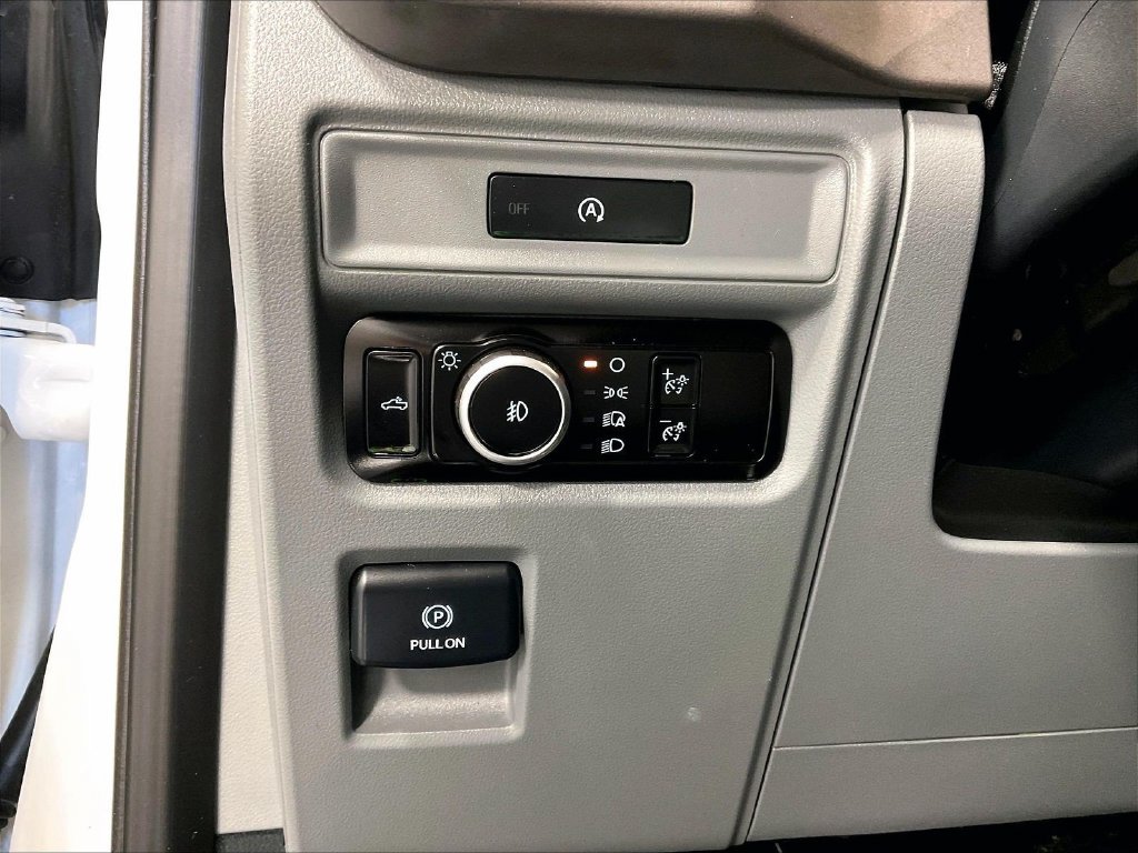 Used 2025 White Ford XLT image 25