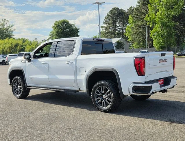 Used 2021 White GMC AT4 image 3
