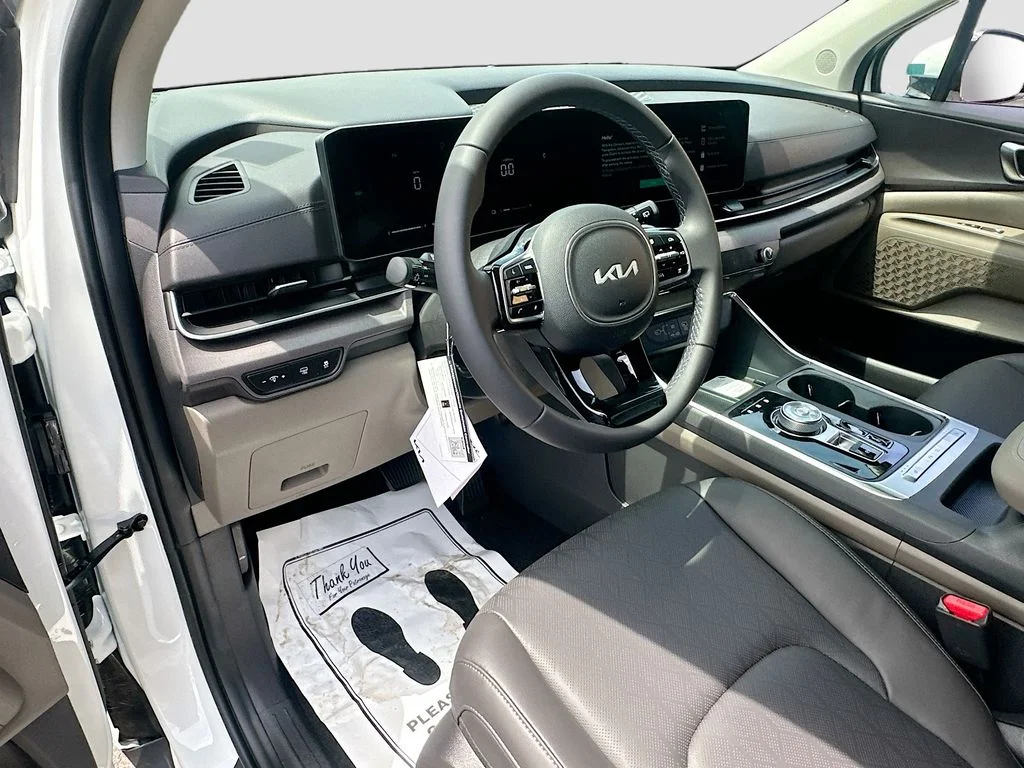 New 2026 Snow White Pearl Kia EX image 9