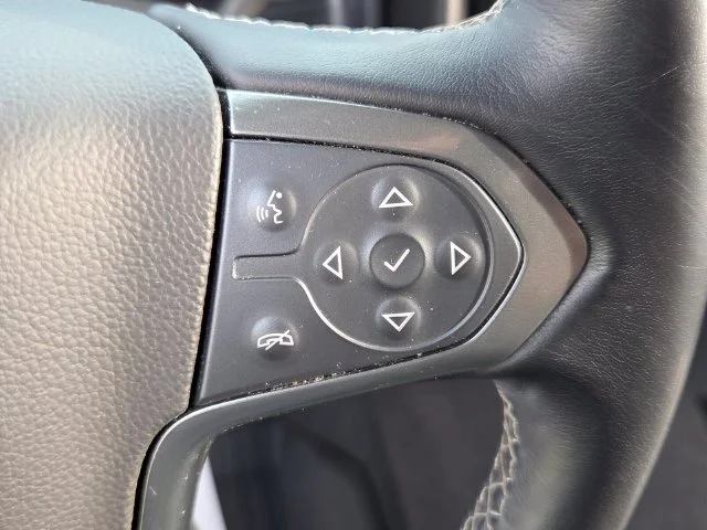 Used 2018 Red Chevrolet LT image 25